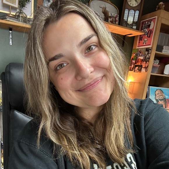 Meet your Posher, Rebekah - Picture 1 of 1